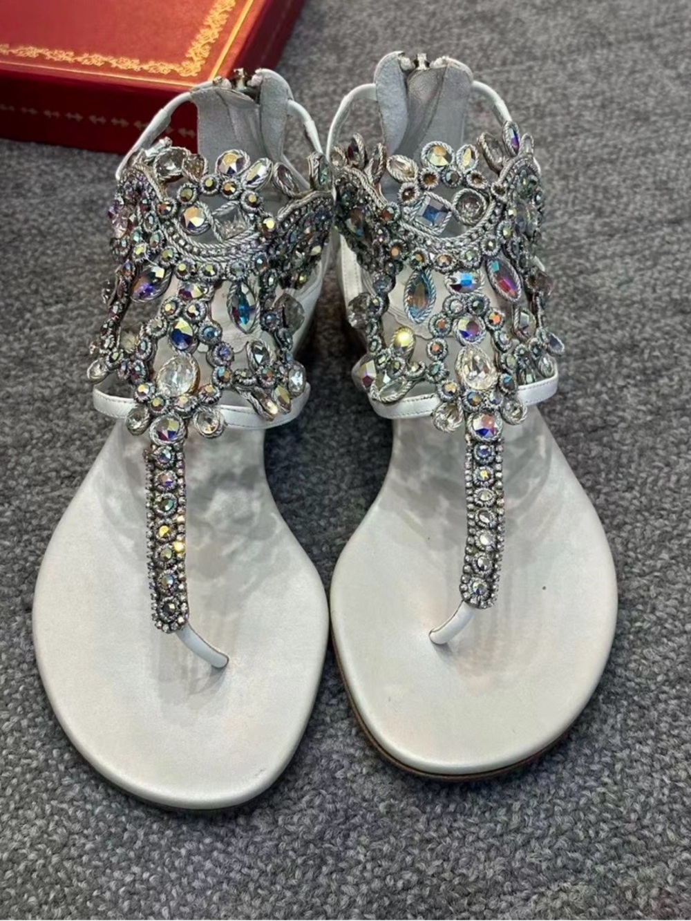 🚩steal Rene Caovilla Silver Crystal-Embellished T-Strap Sandals